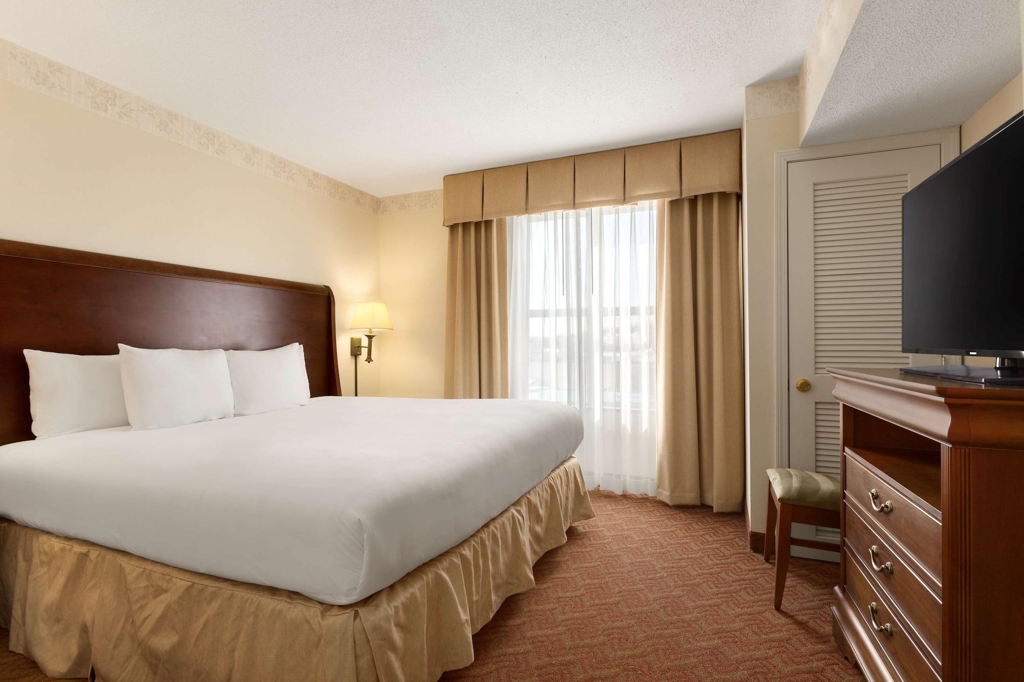 Spark By Hilton Woodbridge Extérieur photo