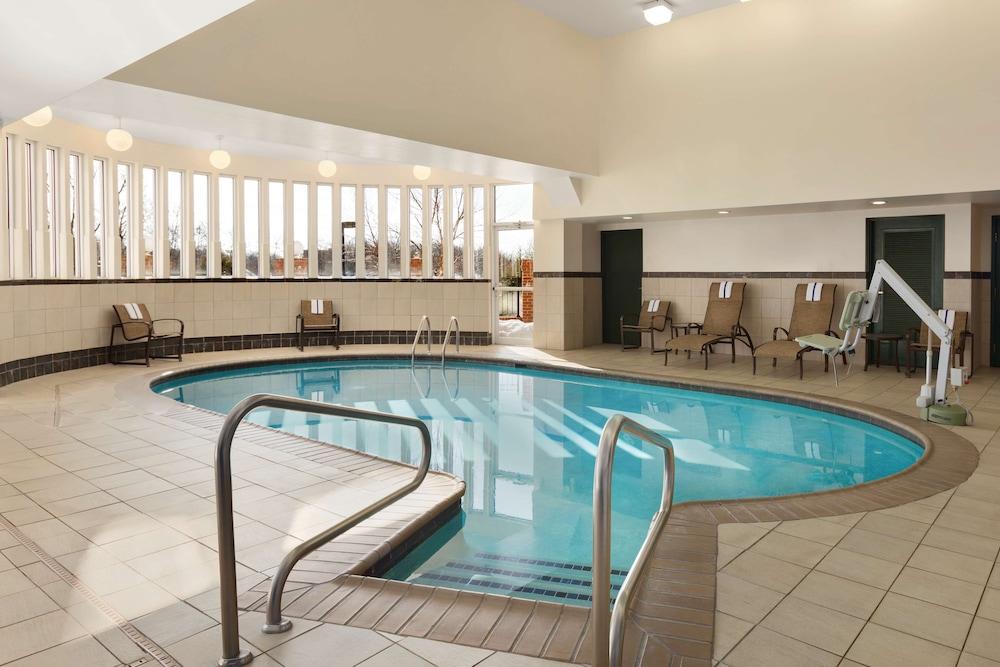 Spark By Hilton Woodbridge Extérieur photo