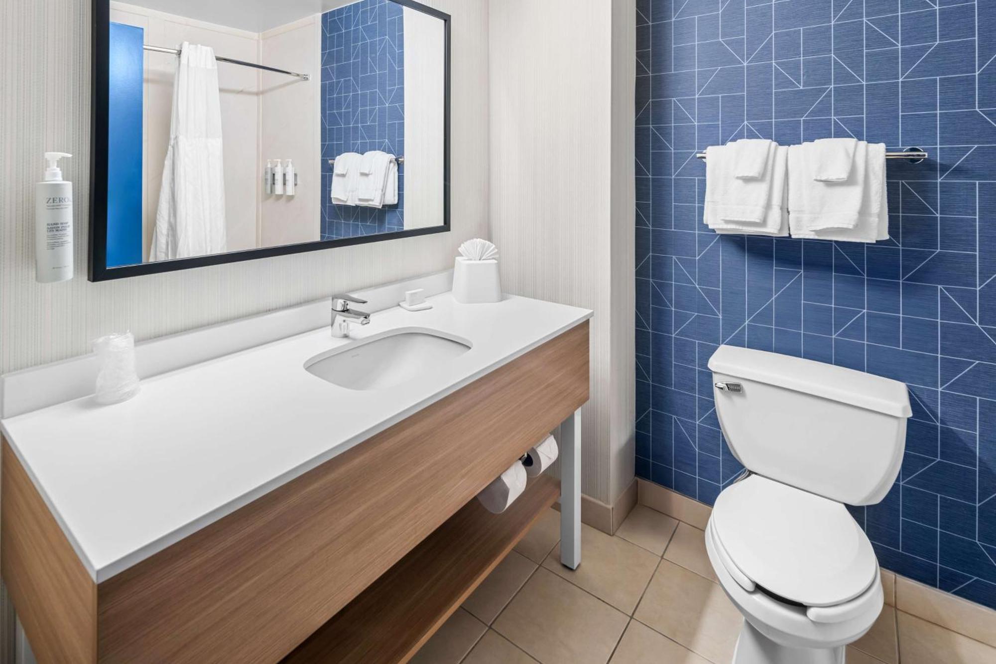 Spark By Hilton Woodbridge Extérieur photo