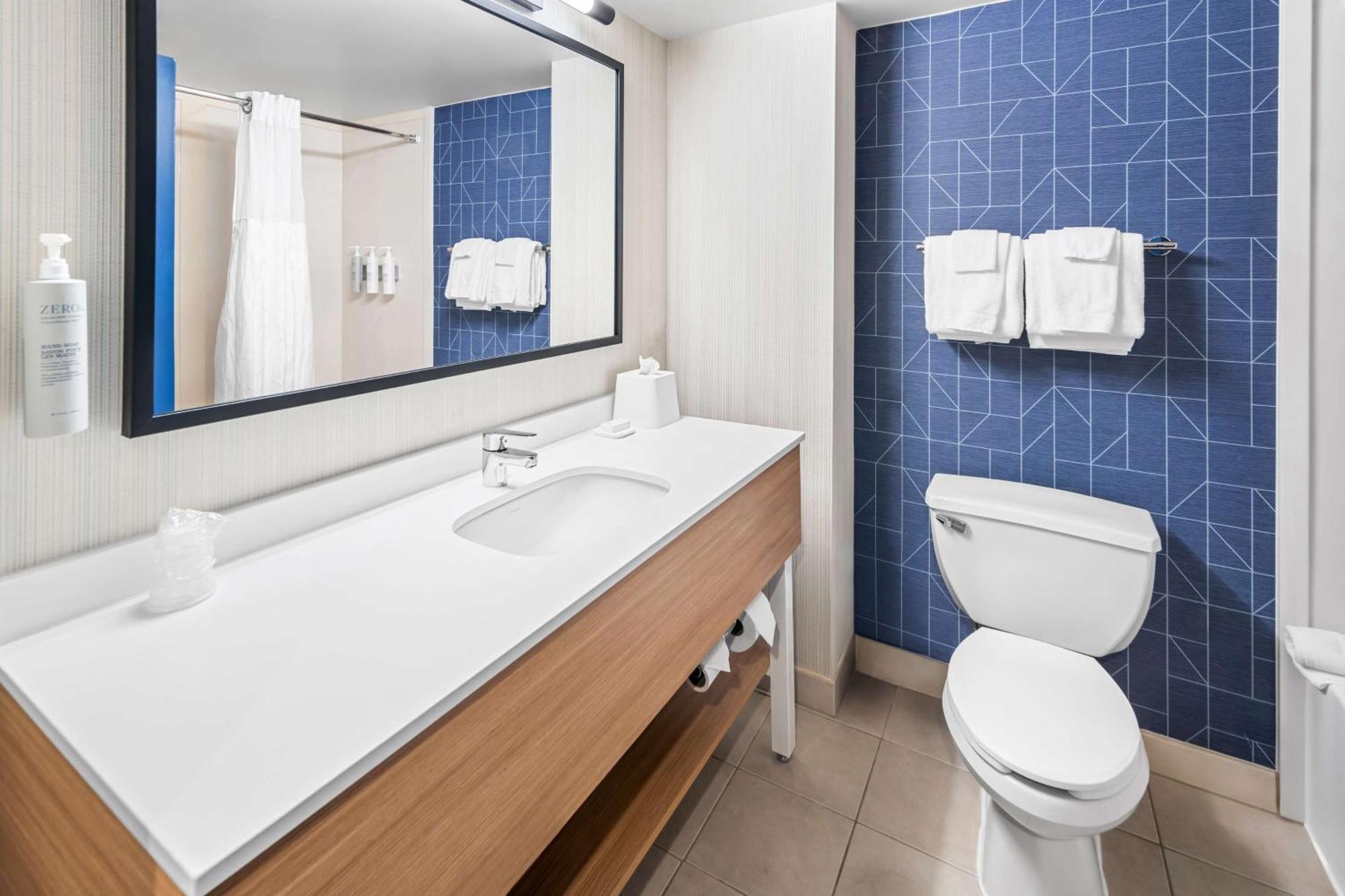 Spark By Hilton Woodbridge Extérieur photo