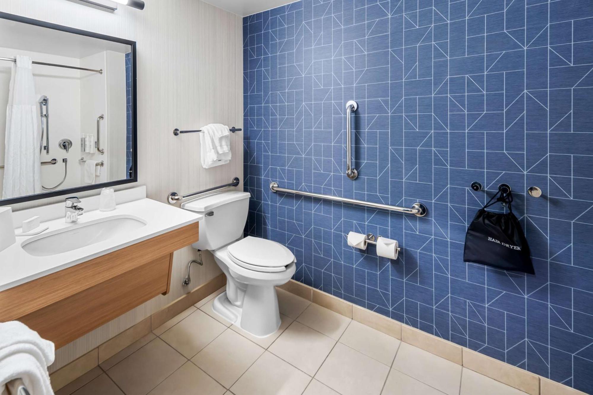 Spark By Hilton Woodbridge Extérieur photo