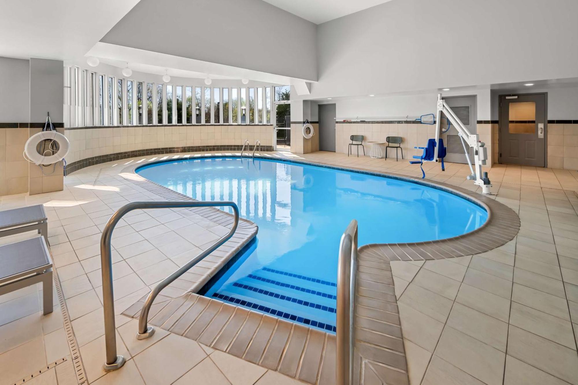 Spark By Hilton Woodbridge Extérieur photo
